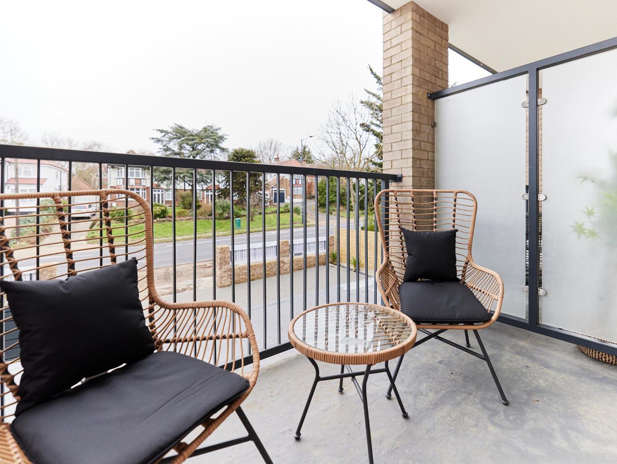 The Wembley Park Wonder - Charming 2Bdr Flat With Balcony Apartment London Exterior photo